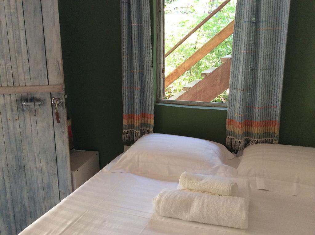 Suites Casa Grande Abraão Szoba fotó